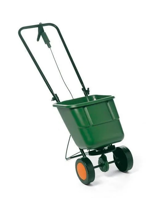 Rotačný sejací stroj ICL EasyGreen na trávu a hnojivo