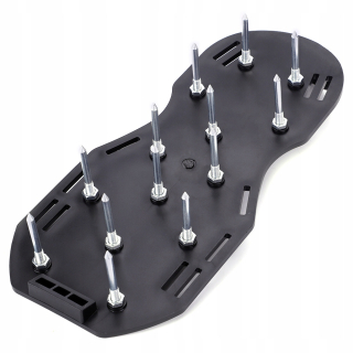 Vertikulátor - Aerátor pre trávnaté topánky s trávnikom spikes aerator
