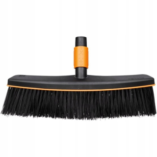 Fiskars manuálna kefa