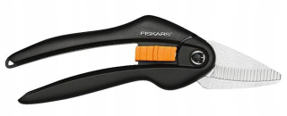Nožnice - FISKARS UNIVERSAL PUNCHER SINGLESTEP SP28 1000571