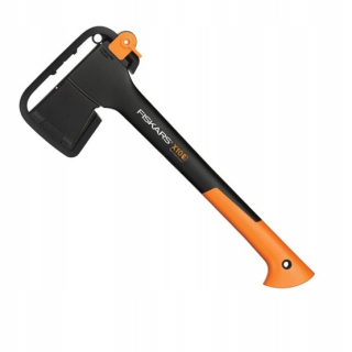 Fiskars Tesárska sekera X10 S
