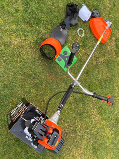 Krovinorez - ZARIADENIE NA SPALOVANIE 5.2 HP + MAKITA OLEJ