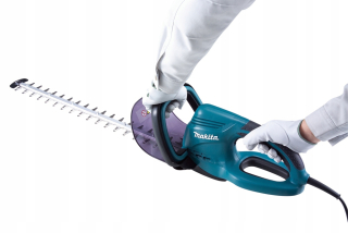 MAKITA UH4570 - Elektrické nožnice na živý plot s výkonom 550 W