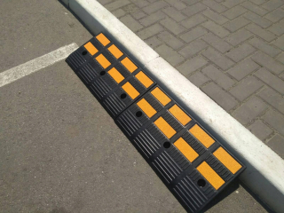 Gumový obrubník, nájazdový obrubník 10cm