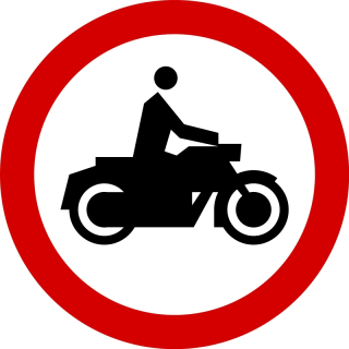 B-4: zákaz vjazdu motocyklov