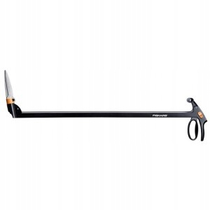 Nožnice - Dlhý servozberač trávy Fiskars GS46