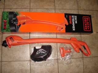 Krovinorez - JEHLOVÝ NOSIČ 350 W BLACK & DECKER BDST36