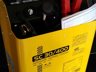Autonabíjačka - Usmerňovač deca SC 30/400 12/24V 30A Od 400A