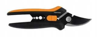 Záhradné nožnice SP14 Solid 1051601 Fiskars