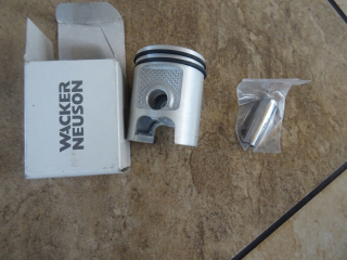 Vibračná doska - Wacker Piston WM80 Originál