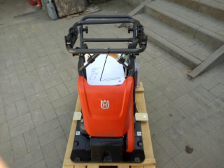 Vibračná doska - HUSQVARNA LF130 LT HATZOVÝ DIESELOVÝ KOMPAKTOR